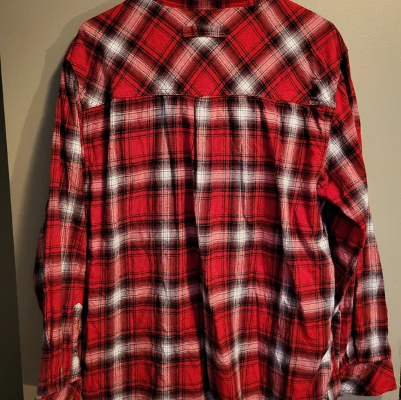 Legendary Whitetails Size Medium - Picture 3 of 5